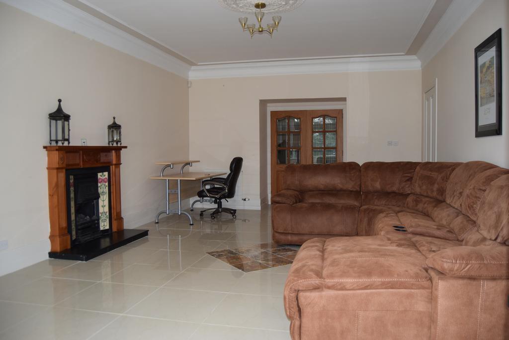 Amazing 4 Bed Scottish Baronial Style House Casa vacanze Westhill
