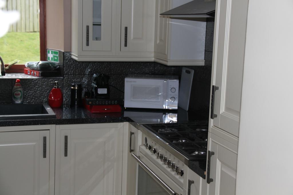 Amazing 4 Bed Scottish Baronial Style House